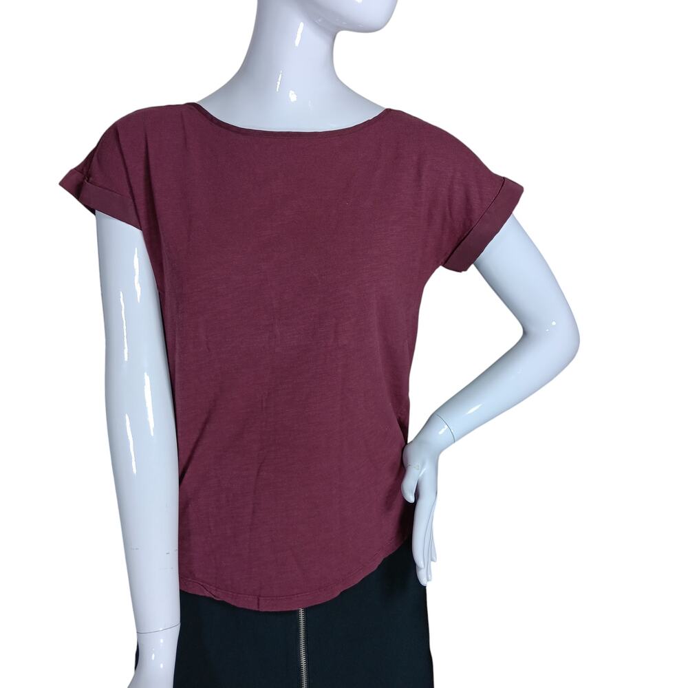 Oasis Casual Blouse Size XS Burgundy Round neckline Short Sleeve 100% Cotton